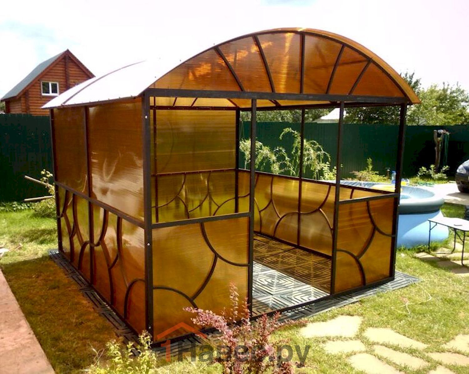 Навес из поликарбоната